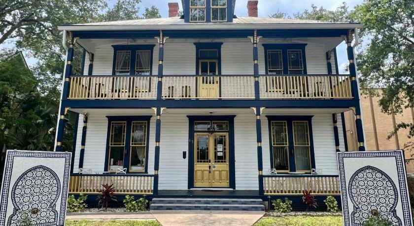1001 Nights Historic Bed and Breakfast Adults Only