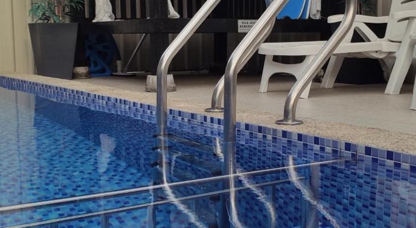 ランタウ・パンジャン Cassa Dinies private pool Rantau Panjang 4つ星 ゲストハウス レストラン