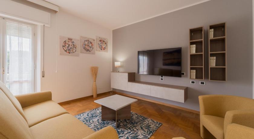 Angela Suite