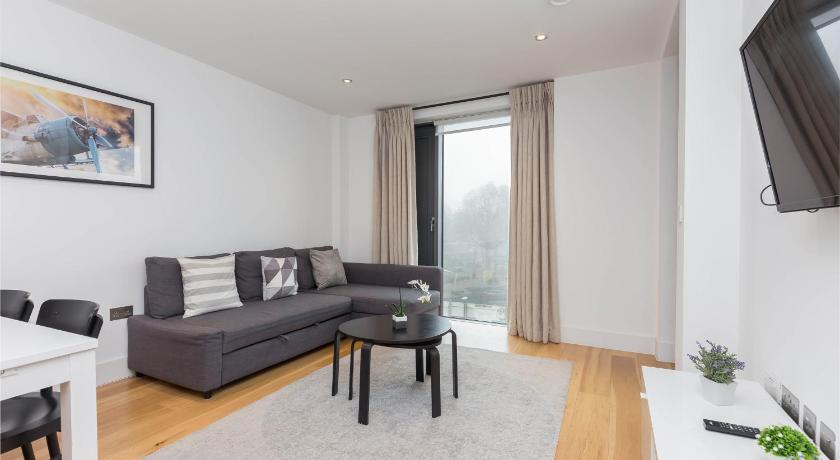 Image of Deluxe One-Bedroom Apartment with Balcony 0