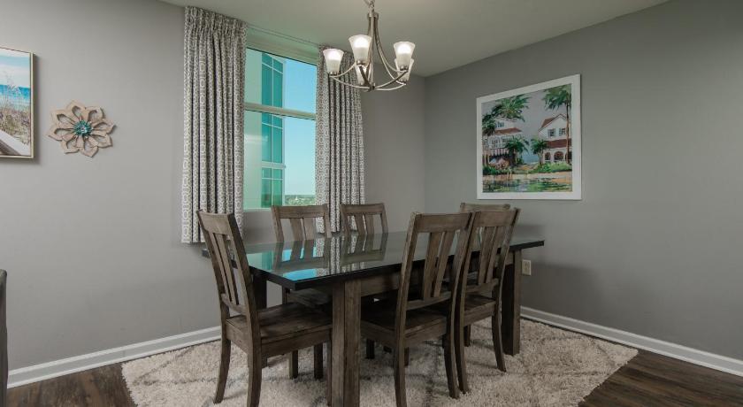 Image of Three-Bedroom Suite - Ocean Front 9