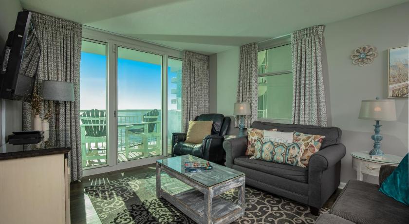 Image of Three-Bedroom Suite - Ocean Front 3
