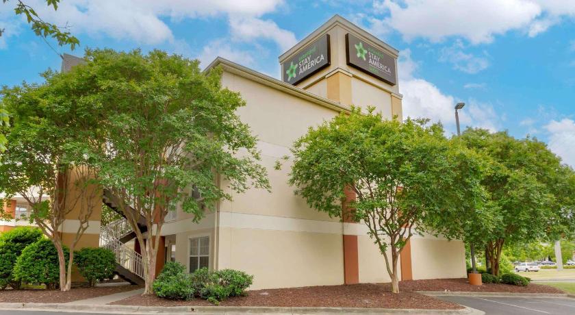 Extended Stay America Suites - Fayetteville - Owen Dr. photo