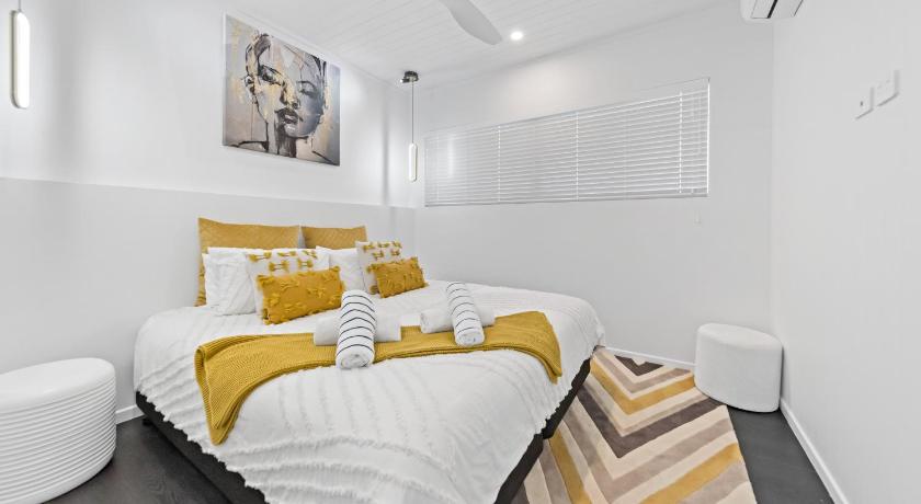 NEW! Dacha on Maggie No#2, Unrivaled Island Luxury photo