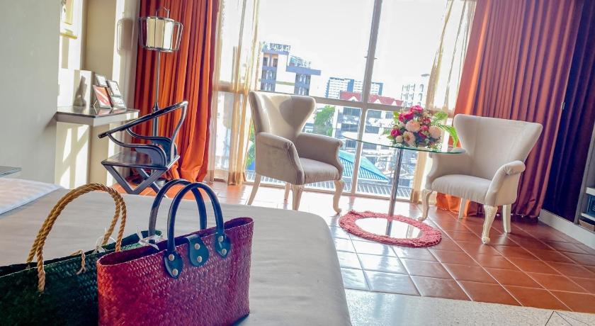 รูปของเฟรนส์ แอนด์ แฟมิลี สำหรับ 3 คน (Friends and Family Triple Room) 14