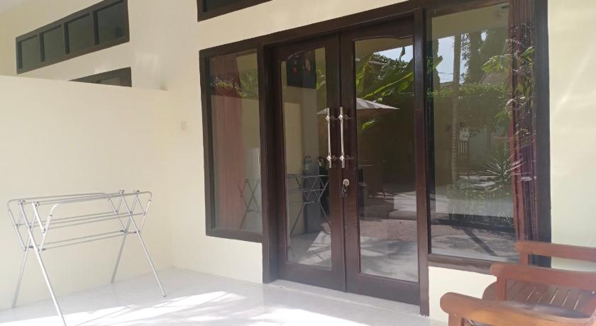 Gili Guest House photo