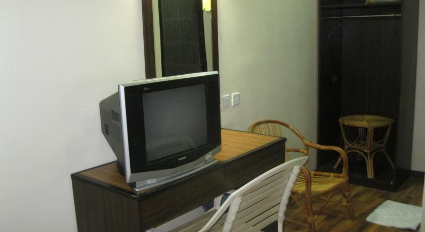 1 Baron Motel photo