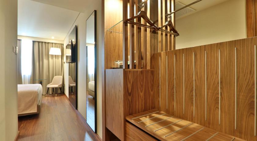 Image of Double Superior Room 8