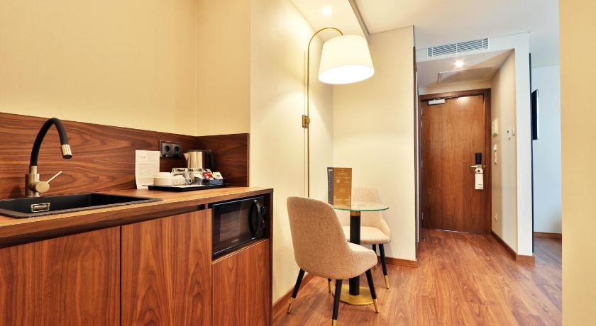 リスボン Turim Iberia Hotel 4つ星 ホテル レストラン