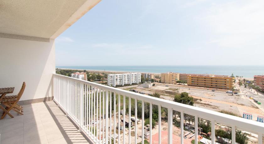 Global Vacacional, Apartamento con terraza y vistas al mar