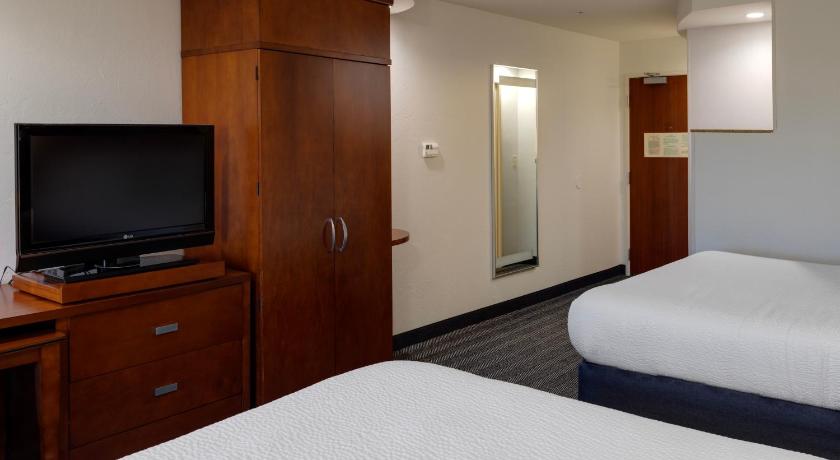Courtyard by Marriott Oklahoma City North/Quail Springs photo