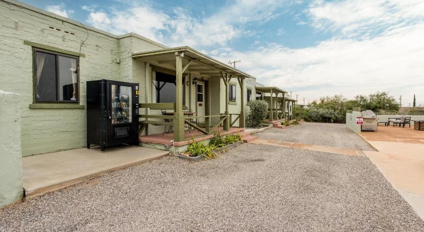 Sagebrush Inn photo