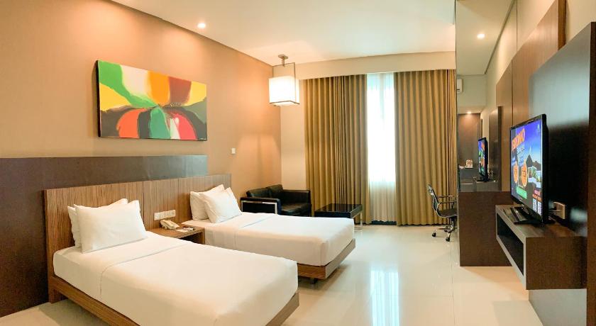 Image of Grand Deluxe Twin 1