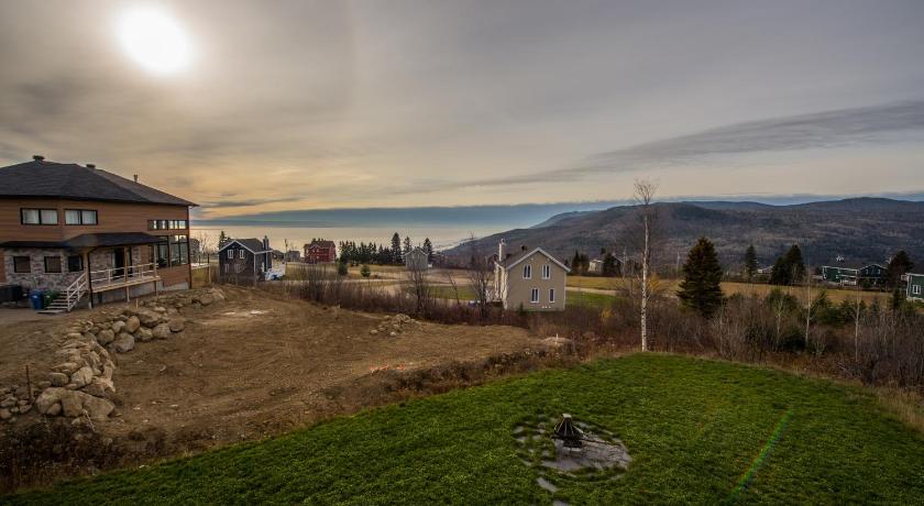 Les Chalets Huppes du Massif photo