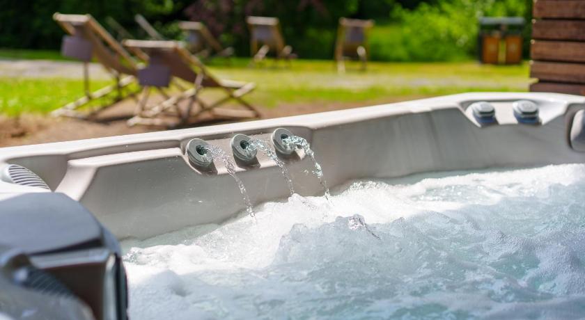 Hotel Les Jardins De La Molignee photo