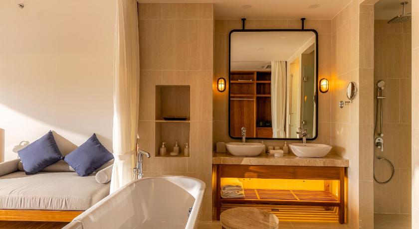 Image of Deluxe Garden View Double Room 2