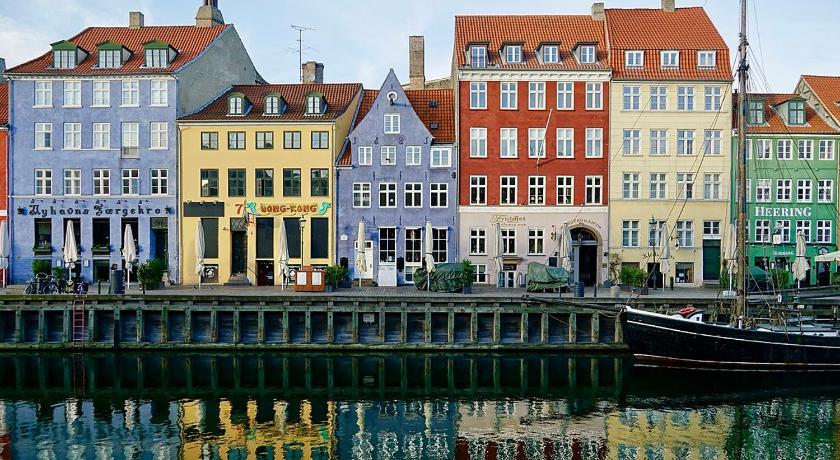 Large & Luxurious Flats By Meat Packing District in central Copenhagen photo