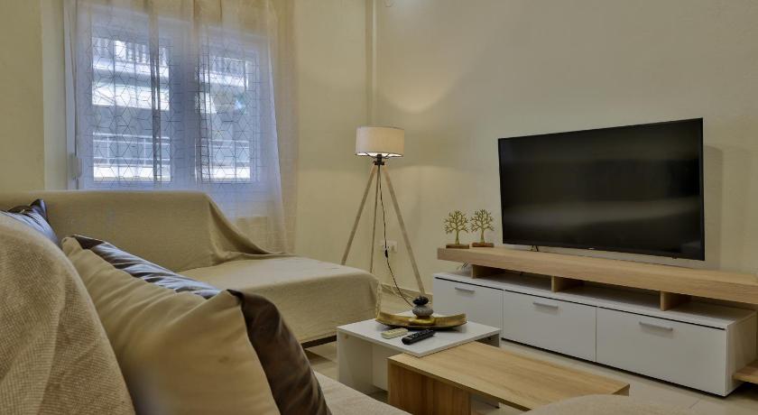 antonis apartment