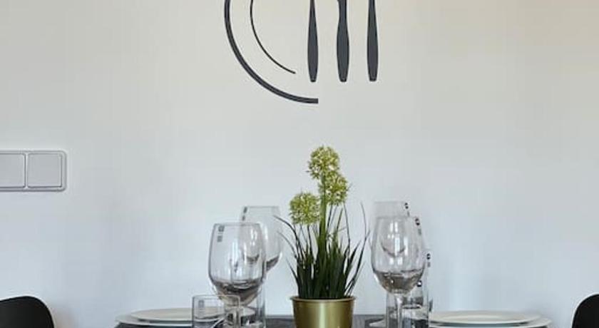 Goethe Palais Suite Zauberlehrling 4P l Lift l Parkplatz I Zentrum I Helios