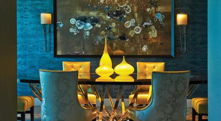 Image of Presidential Strip View Suite with King Bed 9