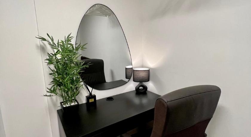 Double room in 3 bed house close to East Midlands Airport and Loughborough University photo