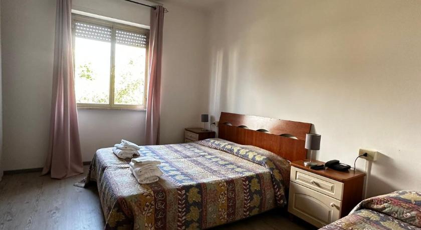 カッラーラ hotel La pineta 2つ星 ホテル 眺望