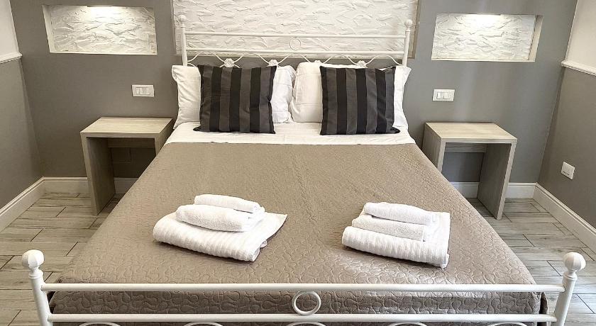 Image of Deluxe Double Room 1