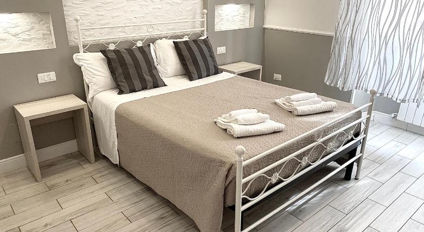 Image of Deluxe Double Room 3