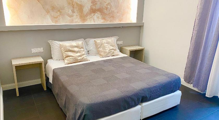 Image of Superior Twin Room 4