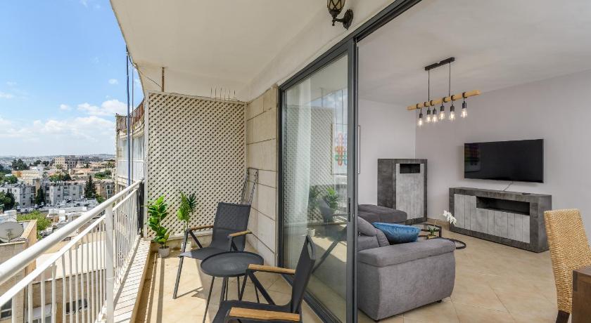 Full Option 3BR next King David - image 7