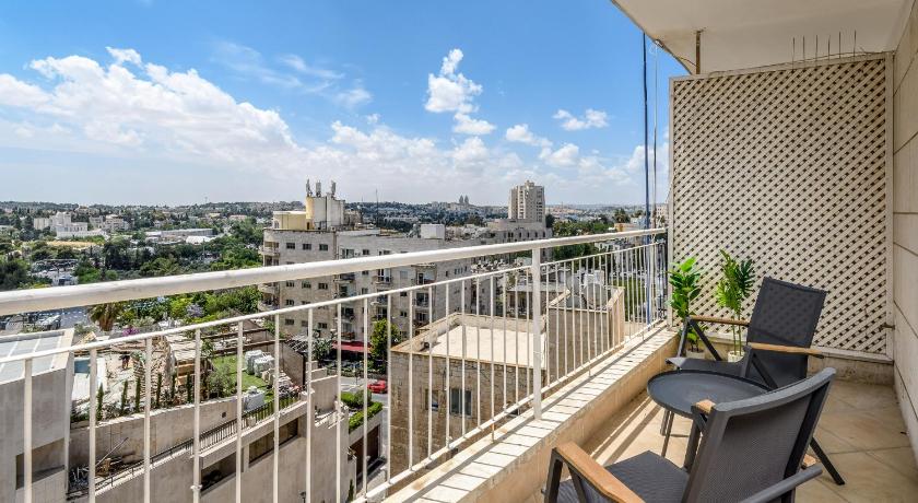 Full Option 3BR next King David - image 9