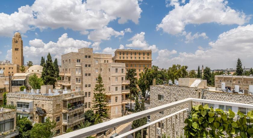 Full Option 3BR next King David - image 13