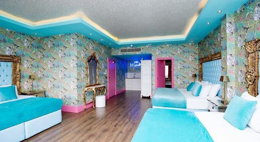 Image of Themed Room (Sleeping 6) 12