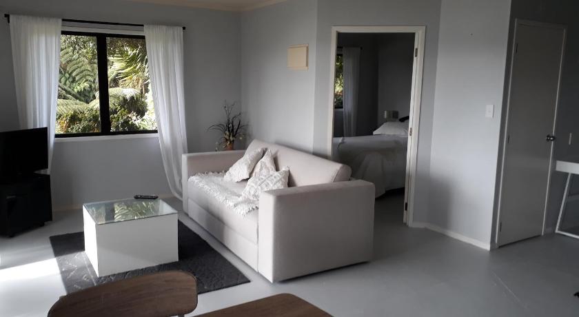 Pipiroa Bay Homestay photo