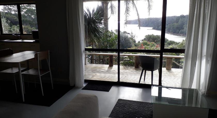 Pipiroa Bay Homestay photo