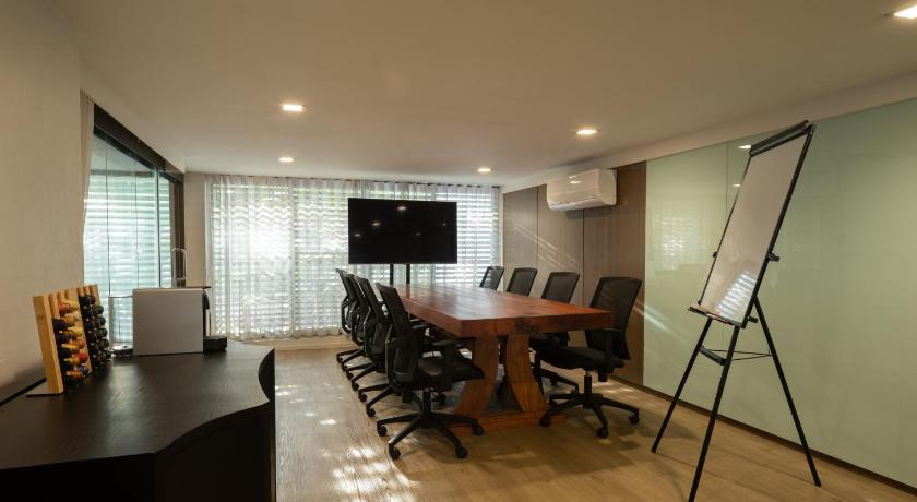 曼谷 Stay Plus Hotel Bangkok 3星级 酒店 泳池