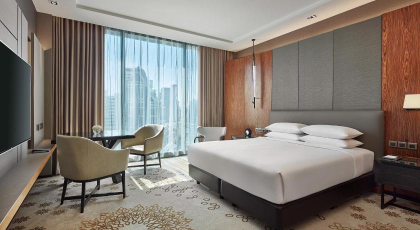 Image of 1 King Bed 1
