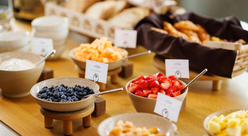 ロワー・ブレイルズ Feldon Valley 4つ星 ホテル プール