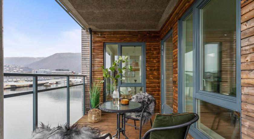 صورة شقة كبيرة بغرفتي نوم (Large Two-Bedroom Apartment) 1