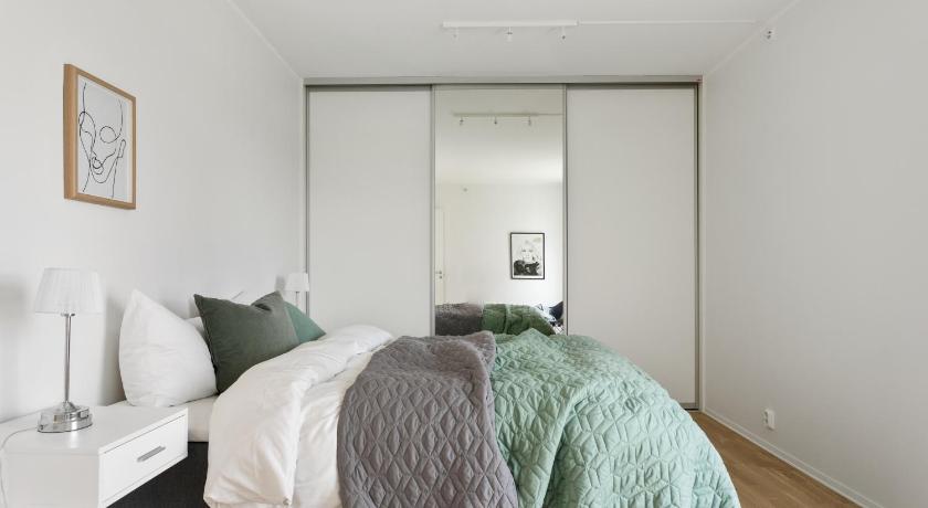 صورة شقة كبيرة بغرفتي نوم (Large Two-Bedroom Apartment) 13