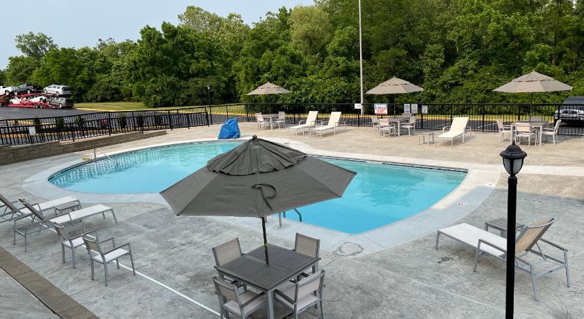 Country Inn & Suites by Radisson, Erlanger, KY photo