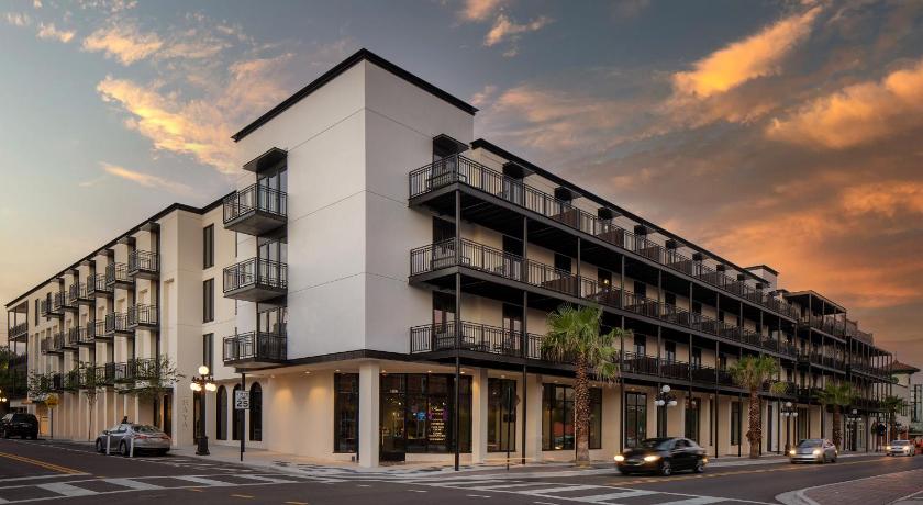 탬파 (FL) Hotel Haya 4성급 숙소 수영장