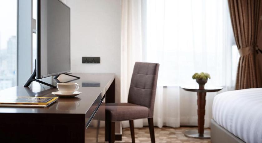 Image of Superior Double 6