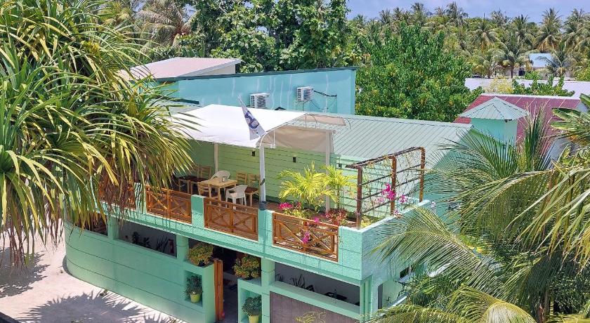 Turtle Maldives — Hotel in Maldive Islands