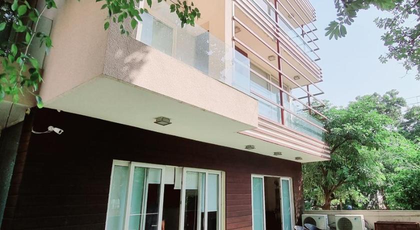 Micasa Suites — Hotel in New Delhi and NCR