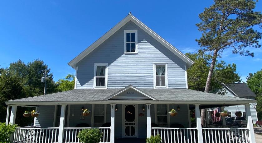 글렌 아르보 (MI) Sylvan Inn Bed & Breakfast 4성급 숙소 수영장