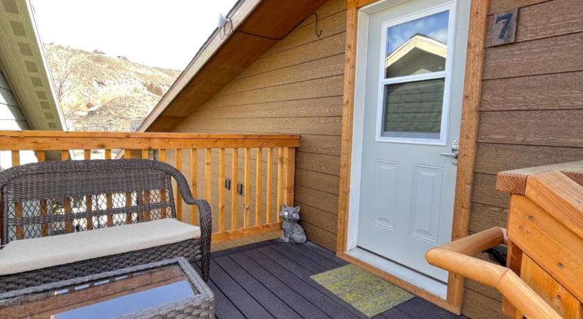 ガーディナー Rhodopa Lodge at Yellowstone 宿泊施設 ロビー
