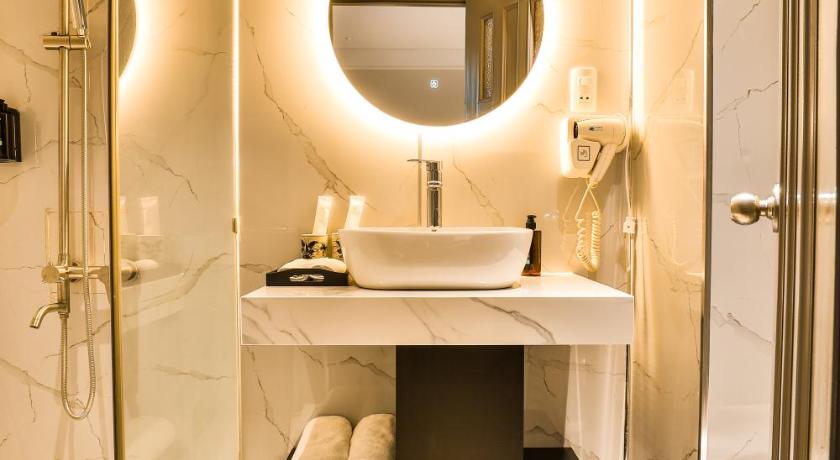 LA PAIX SÀI GÒN - BOUTIQUE HOTEL photo