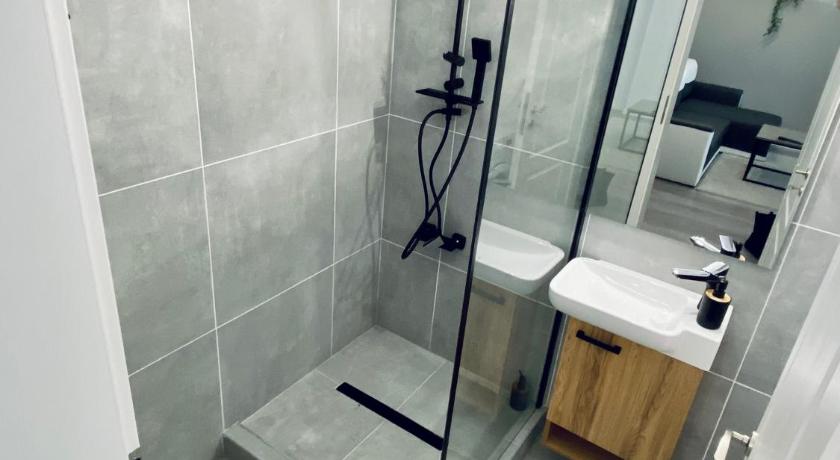 HappyHome Central Deluxe Apartments photo