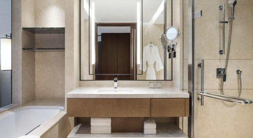 Image of Guest Room, 1 King 3